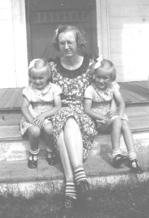 Loretta, Phyllis, and Joan Cunningam